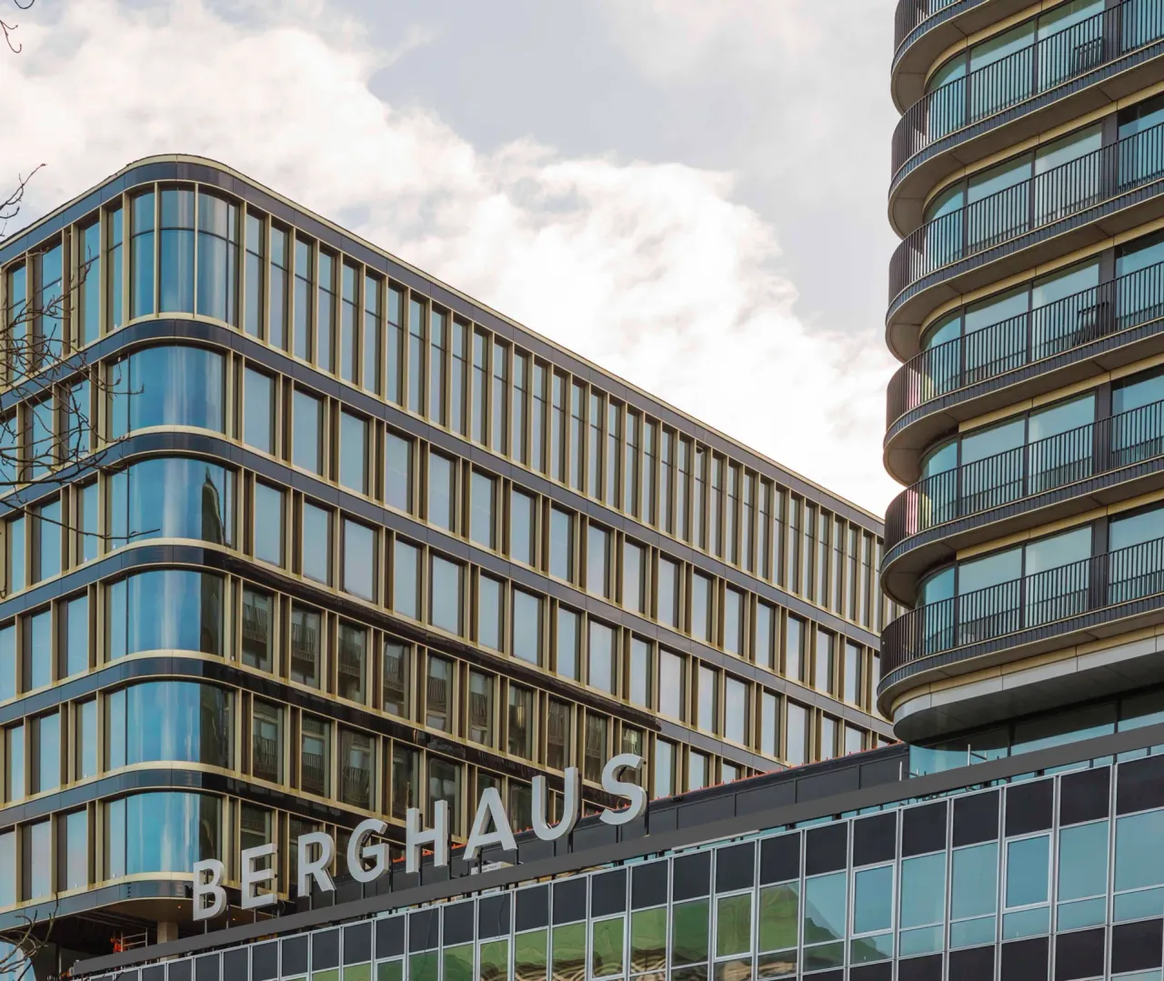 office - Berghaus Plaza - Office - Dils - gallery - 4