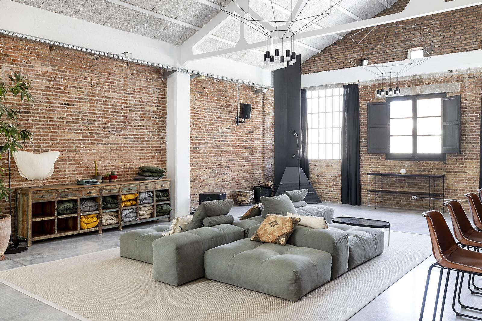 living - Piso de 355m² en alquiler en Poblenou, Barcelona - gallery - 4
