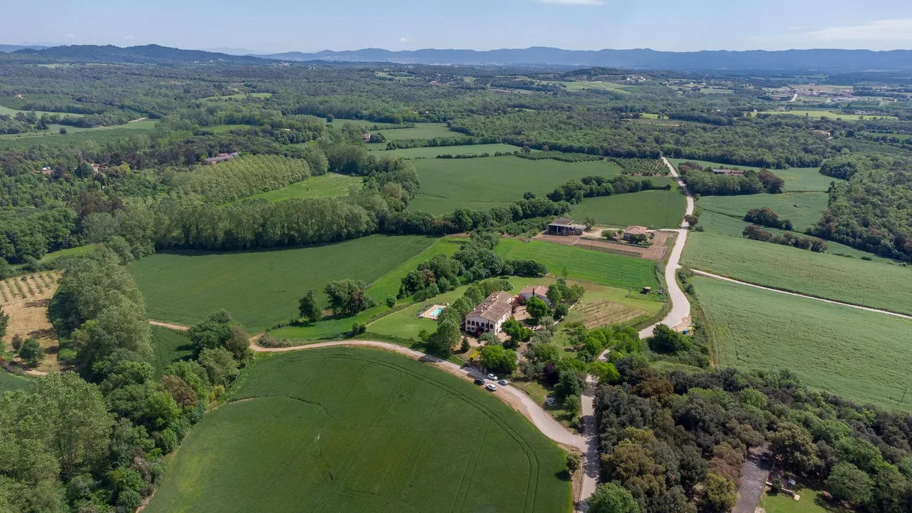 living - 1,028m² hotel with 10,647m² garden for sale in La Selva - gallery - 6