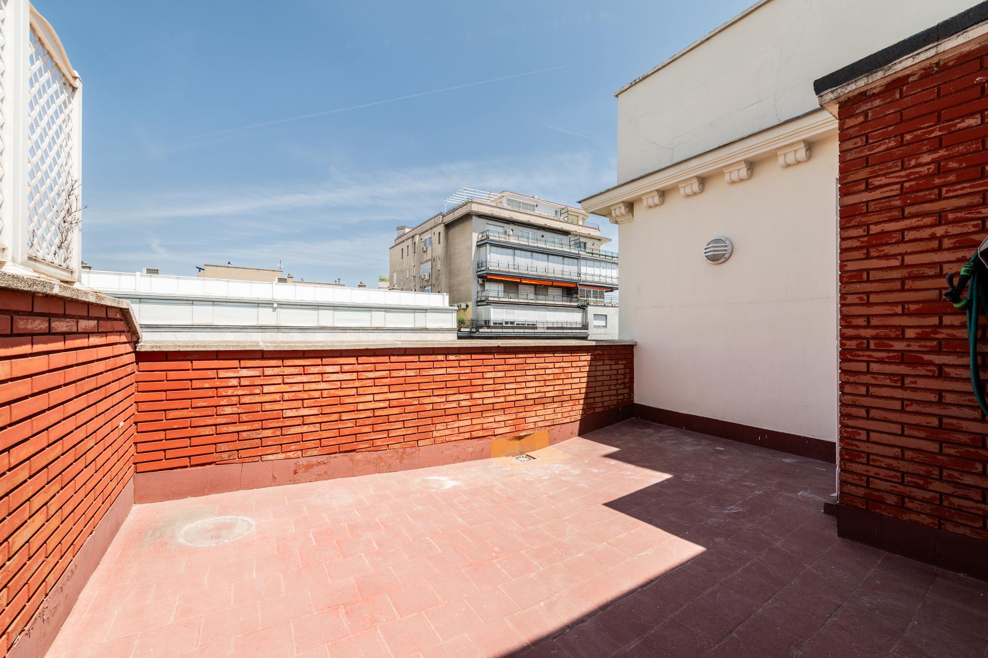 living - Piso de 151m² con 20m² terraza en venta en Recoletos - gallery thumbnail - 3