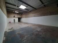 logistics - Activités / Bureaux À Louer - gallery thumbnail - 3