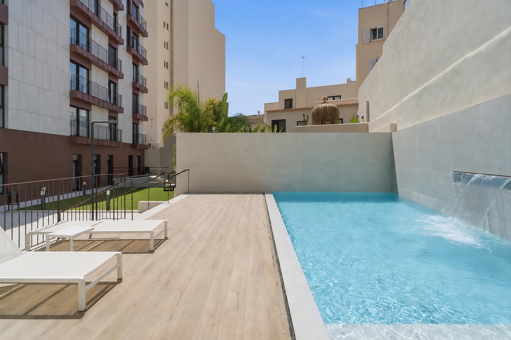 living - Santa Catalina Apartments - gallery thumbnail - 1