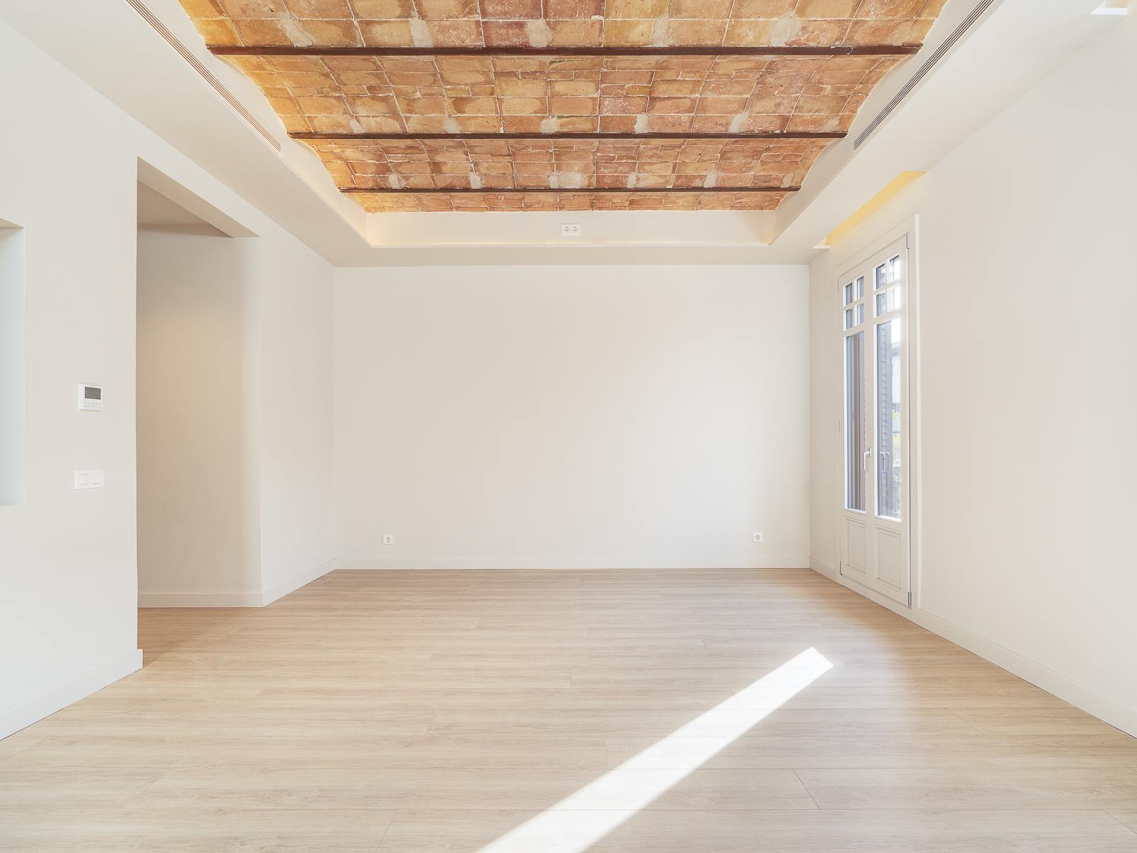 living - Piso de 142m² en venta en Eixample Derecho, Barcelona - gallery thumbnail - 2