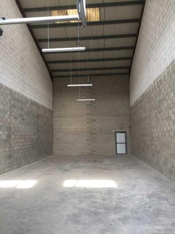 logistics - Activités / Bureaux À Louer - À Vendre - featured