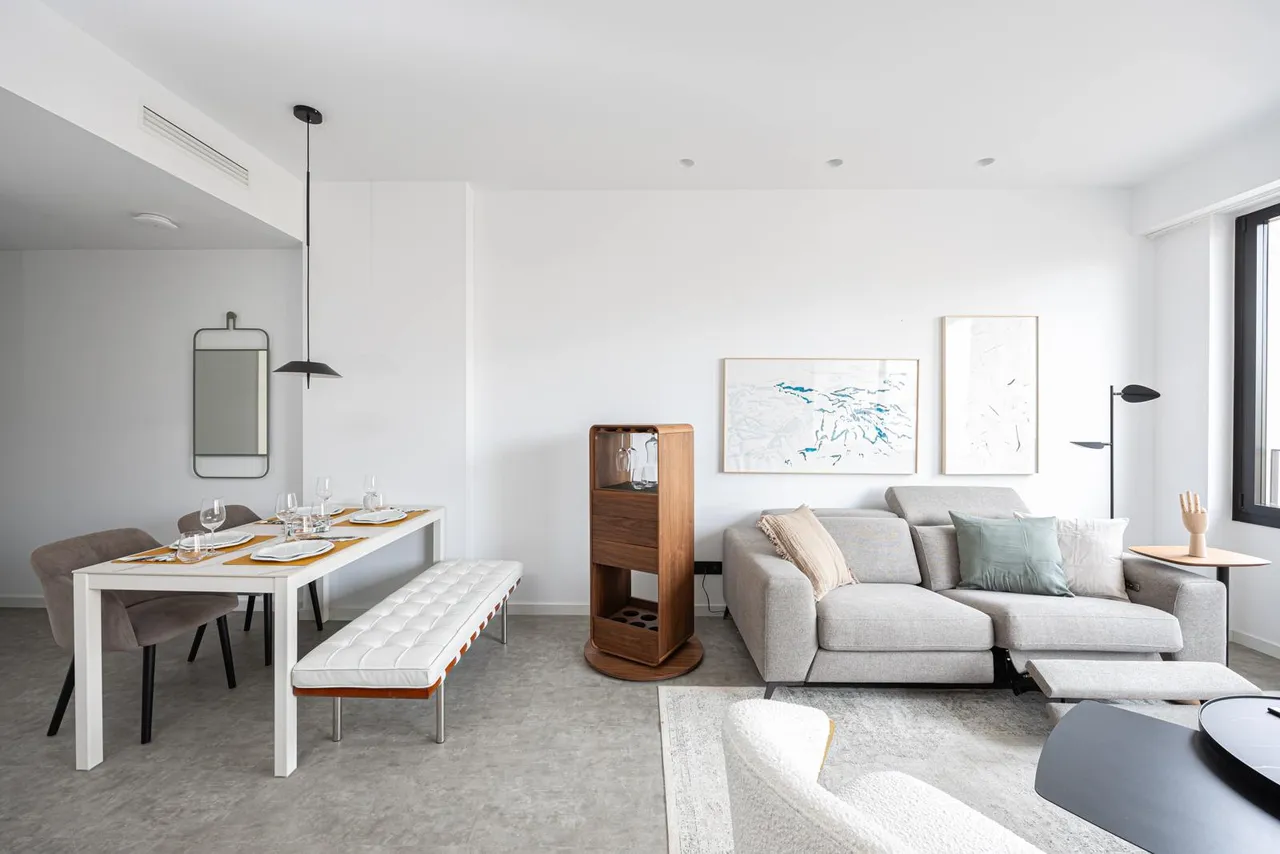 living - 1,357m² building for sale in Eixample Right, Barcelona - gallery - 5