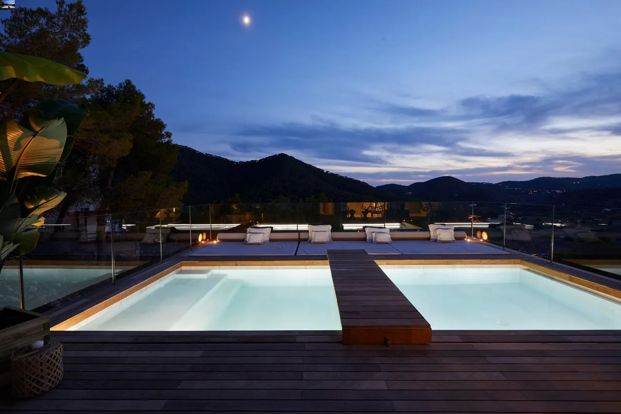 living - 383m² house / villa for sale in Santa Eulalia - gallery - 9