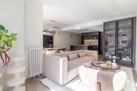 living - 110m² apartment for sale in Ciudad Jardín, Madrid - gallery thumbnail - 5
