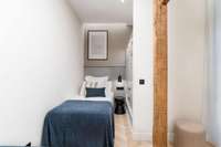 living - Piso de 139m² en venta en Sol, Madrid - gallery thumbnail - 10