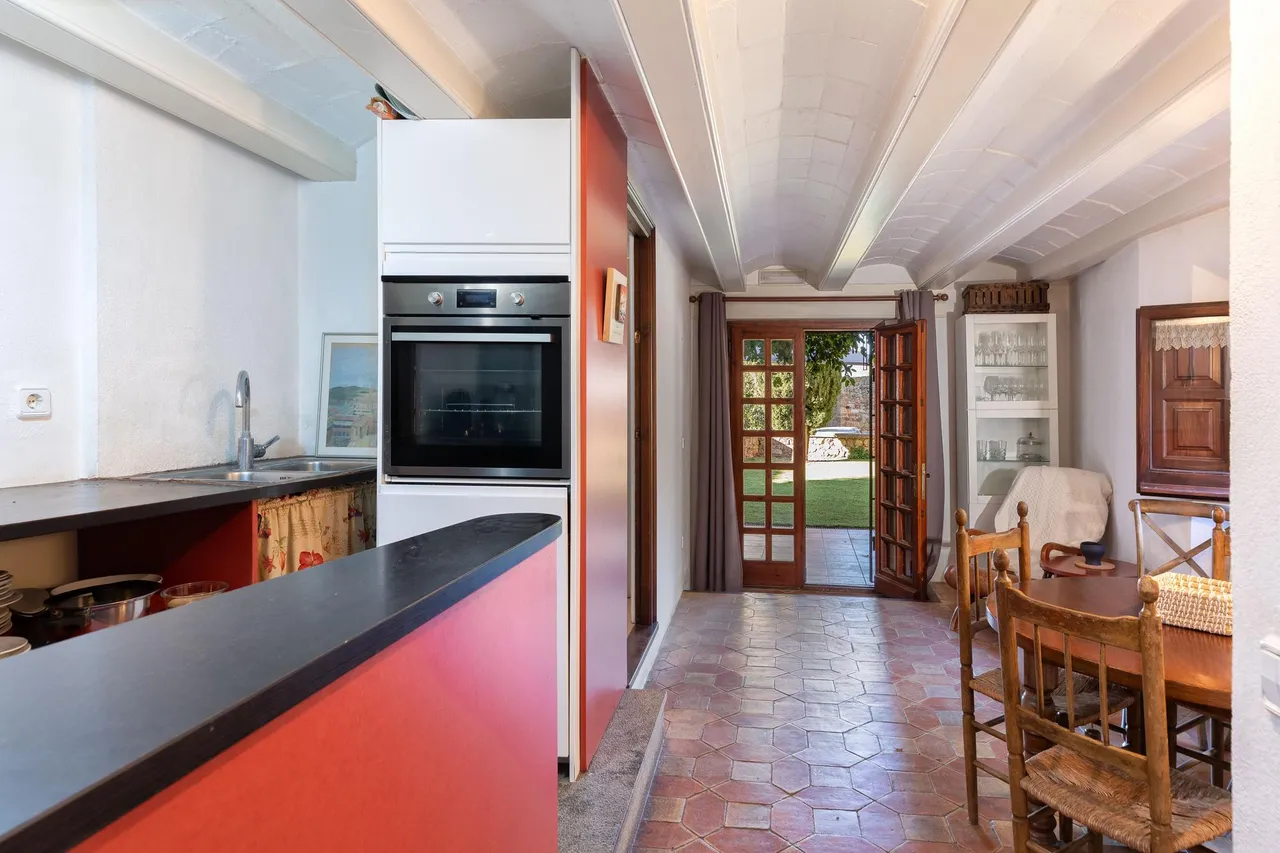 living - Casa rural de 309m² con 84m² de jardín en venta en Baix Empordà - gallery - 8