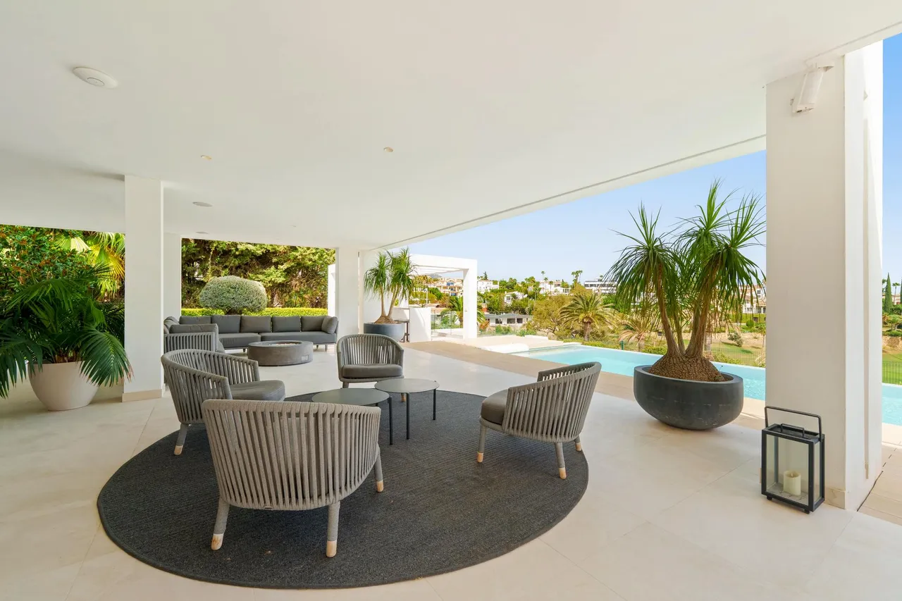 living - 473m² house / villa with 203m² terrace for sale in Nueva Andalucía - gallery - 10