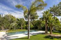 living - Pearson Gardens - gallery thumbnail - 7