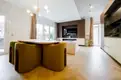 living - 120m² penthouse for rent in Cortes / Huertas, Madrid - gallery thumbnail - 3