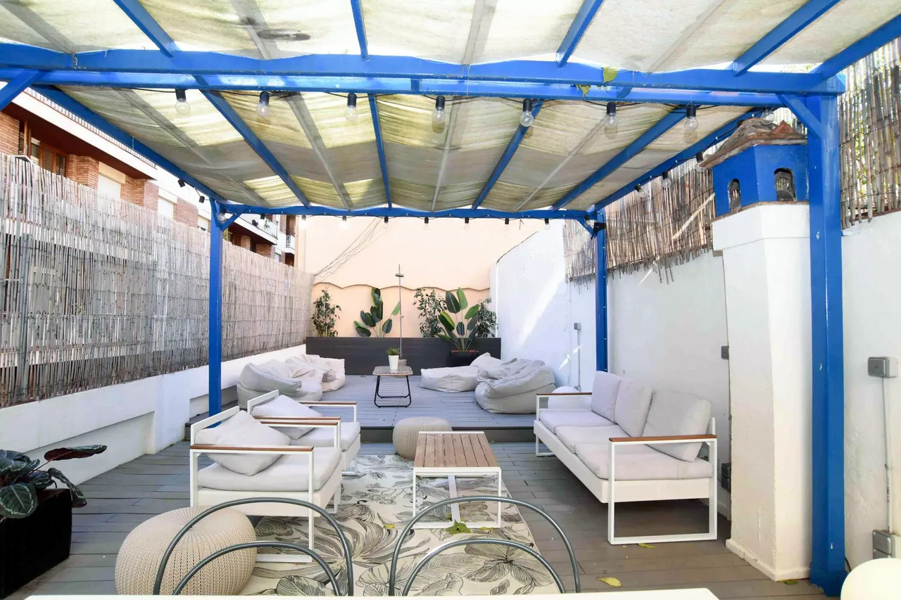 living - Piso de 160m² con 60m² terraza en venta en Gràcia - gallery - 3