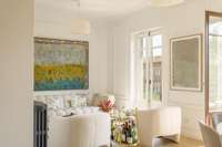 living - 110m² apartment for rent in Almagro, Madrid - gallery thumbnail - 6