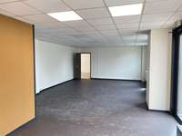 logistics - Warehouse / Offices For Rent - gallery thumbnail - 8