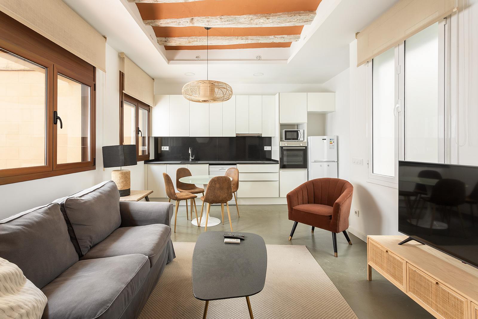 living - 85m² apartment with 7m² terrace for sale in Gótico - gallery thumbnail - 5
