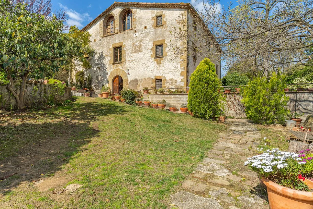 living - 974m² country house for sale in La Selva, Girona - gallery - 8
