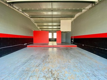 logistics - Local d’activités À Louer - featured