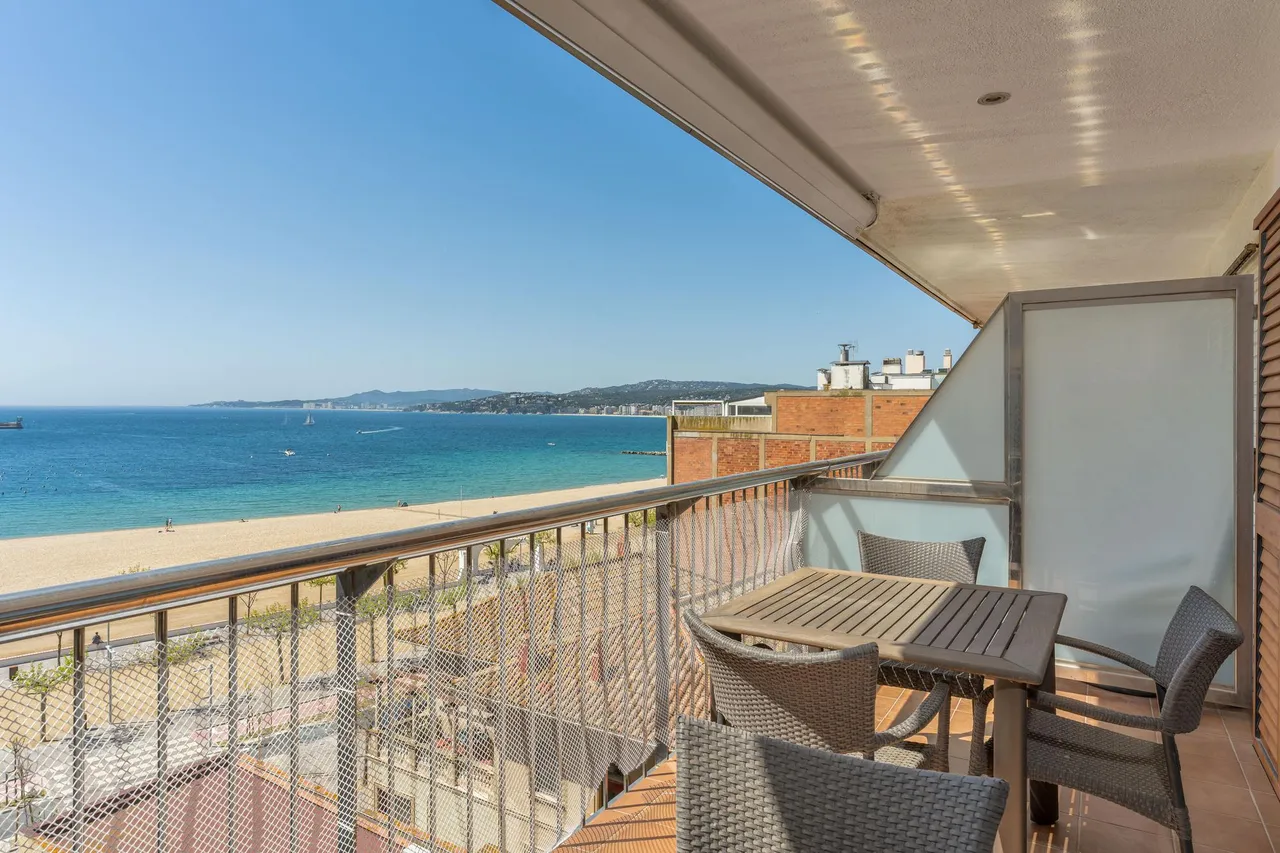 living - Piso de 57m² en venta en Palamós, Costa Brava - gallery - 4