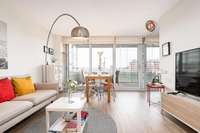 living - Piso de 107m² en venta en Diagonal Mar, Barcelona - gallery thumbnail - 6