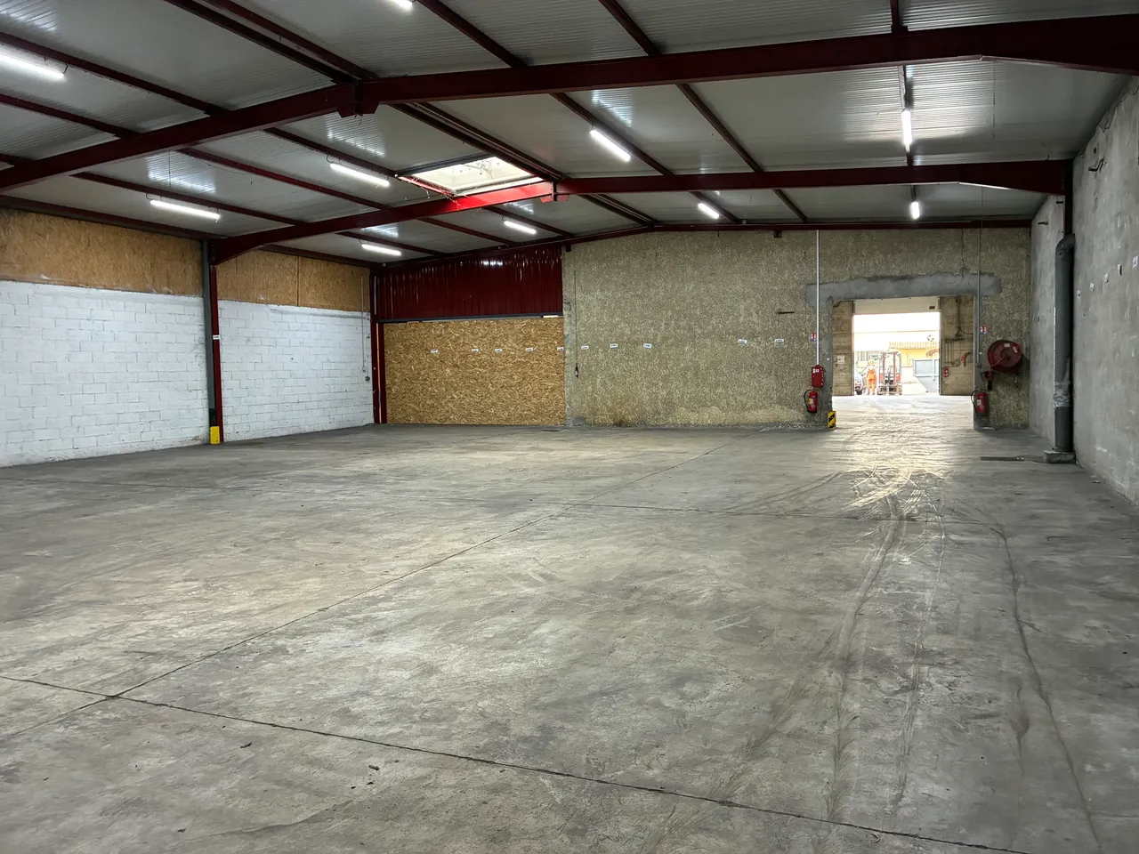 logistics - Activités / Bureaux À Louer - gallery - 10