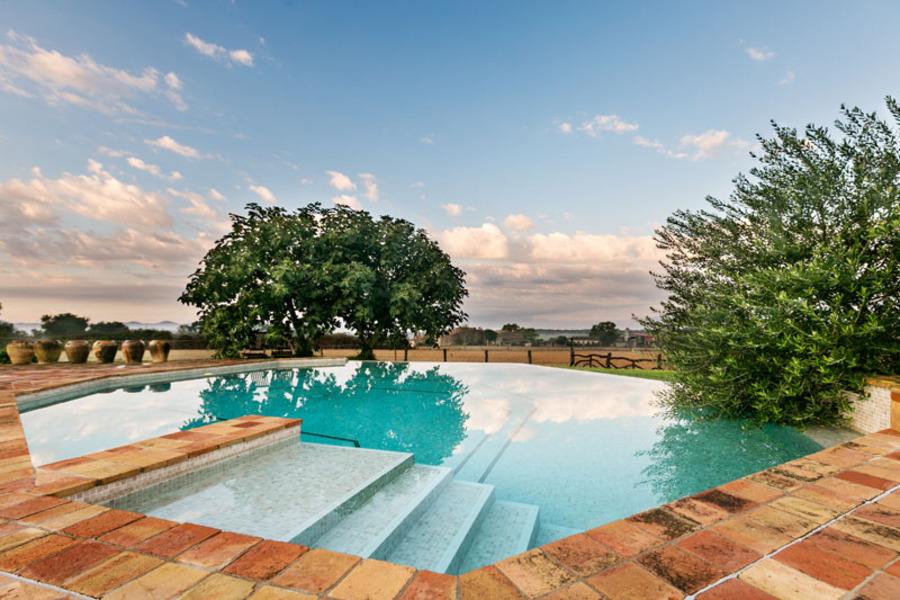 living - Casa rural de 784m² en venta en La Selva, Girona - gallery thumbnail - 5
