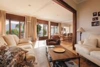 living - Casa / villa de 600m² en venta en Cabrera de Mar, Barcelona - gallery thumbnail - 4