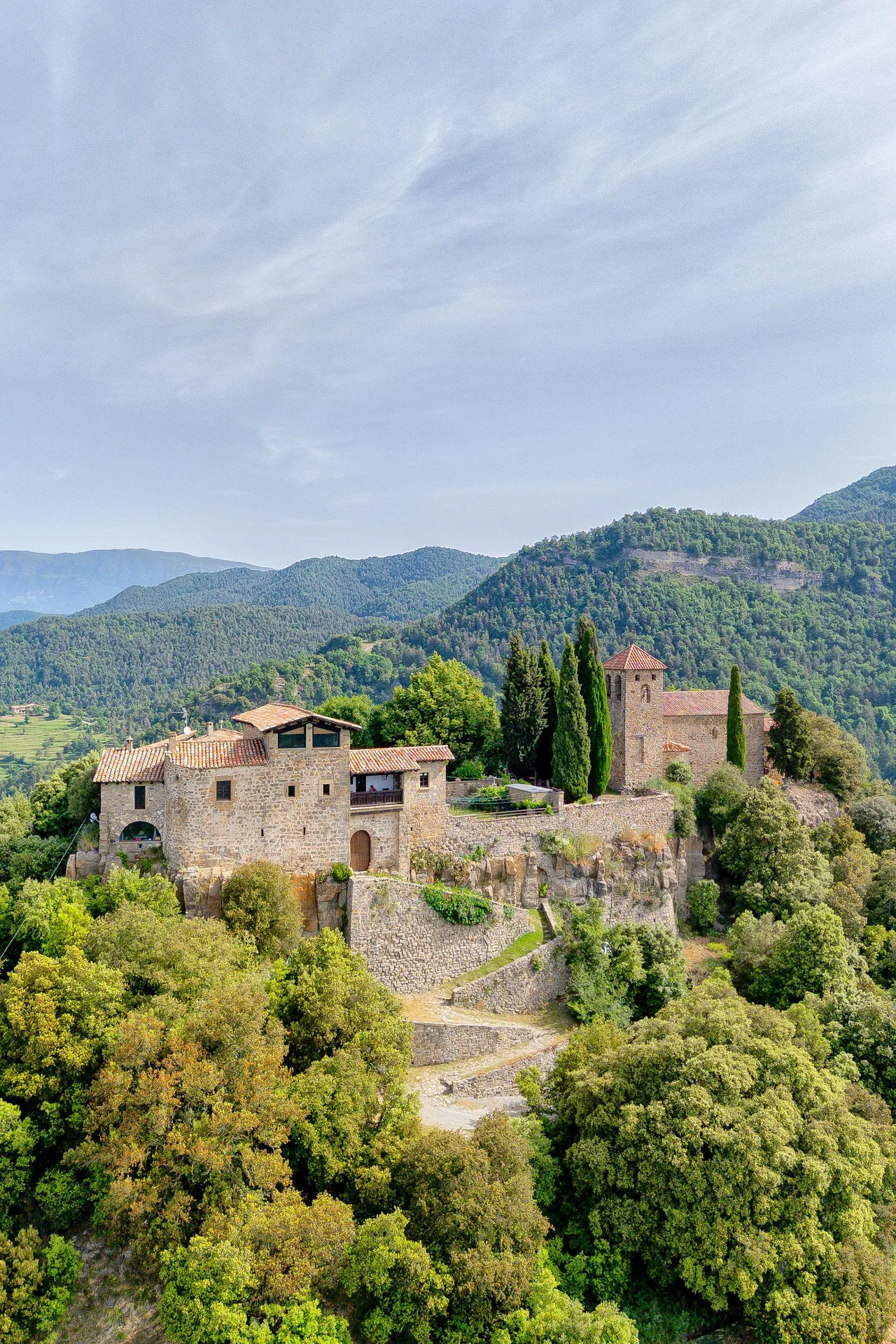 living - Castillo / palacio de 784m² en venta en La Garrotxa, Girona - gallery - 3