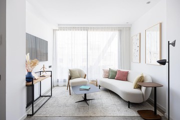living - 1,357m² building for sale in Eixample Right, Barcelona - featured