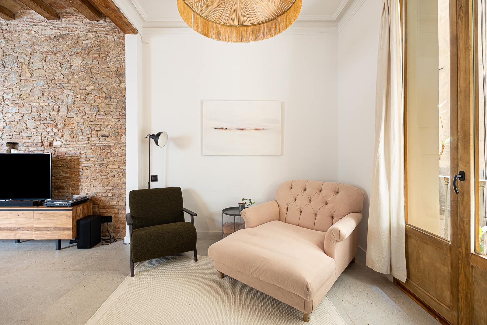 living - Piso de 80m² en venta en Gótico, Barcelona - gallery thumbnail - 10