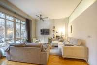 living - 123m² apartment with 20m² terrace for sale in Gran Vía - gallery thumbnail - 3