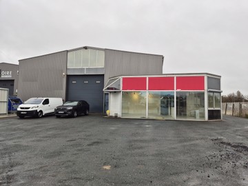 logistics - Light Industrial Premises / Offices For Rent - featured