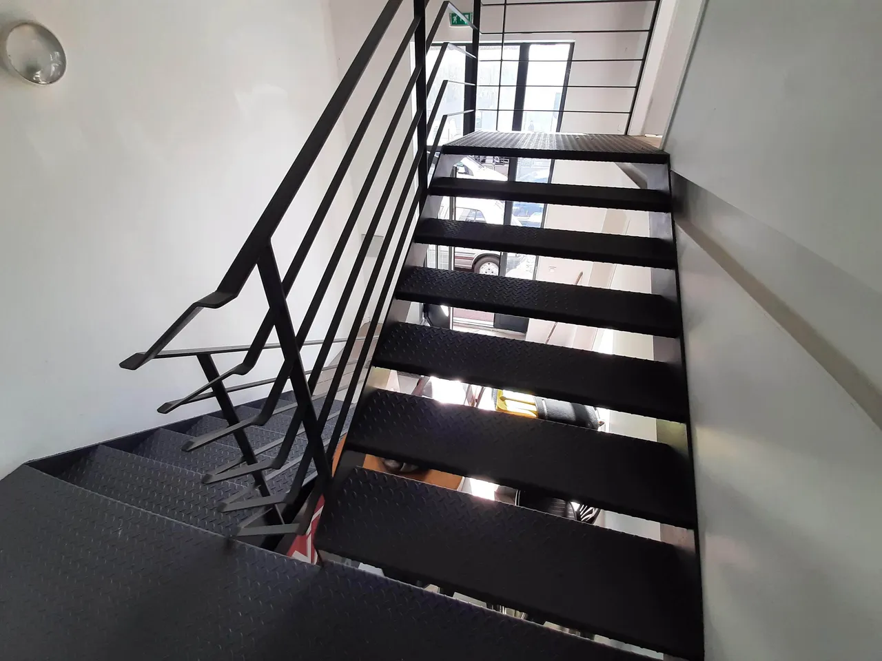 logistics - Light Industrial Premises / Offices For Sale - gallery - 5