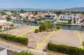living - 500m² plot for sale in Empuriabrava, Costa Brava - gallery thumbnail - 3