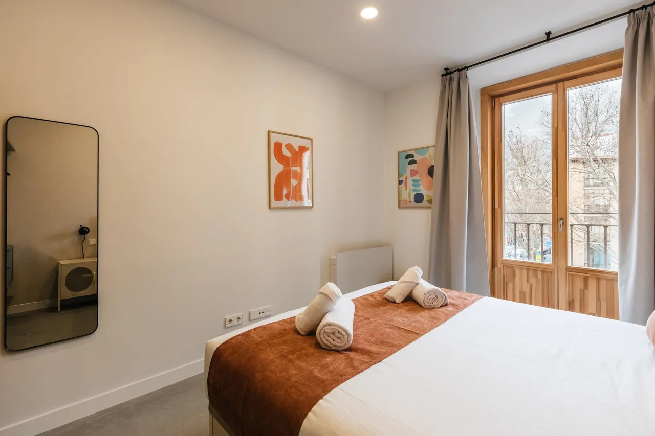 living - 145m² apartment for rent in La Latina, Madrid - gallery - 8