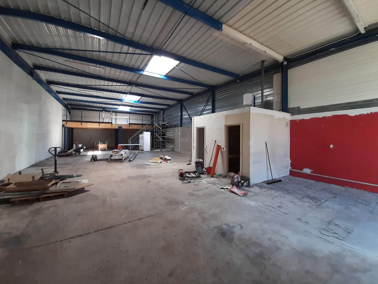 logistics - Activités / Bureaux À Louer - gallery - 2