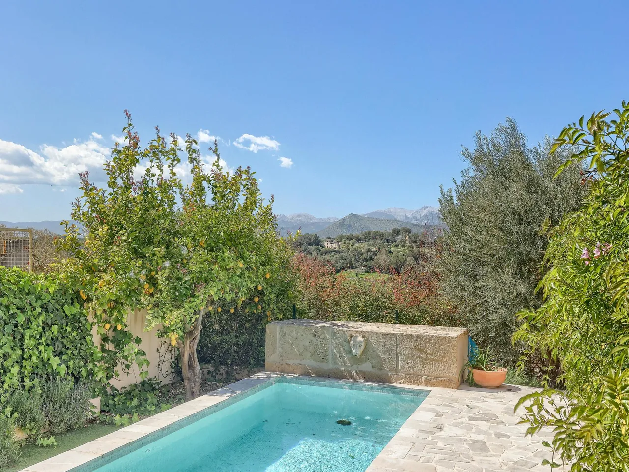 living - Casa / villa de 200m² en venta en Llubí, Islas Baleares - gallery - 2