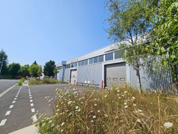 logistics - Activités / Bureaux À Louer - featured