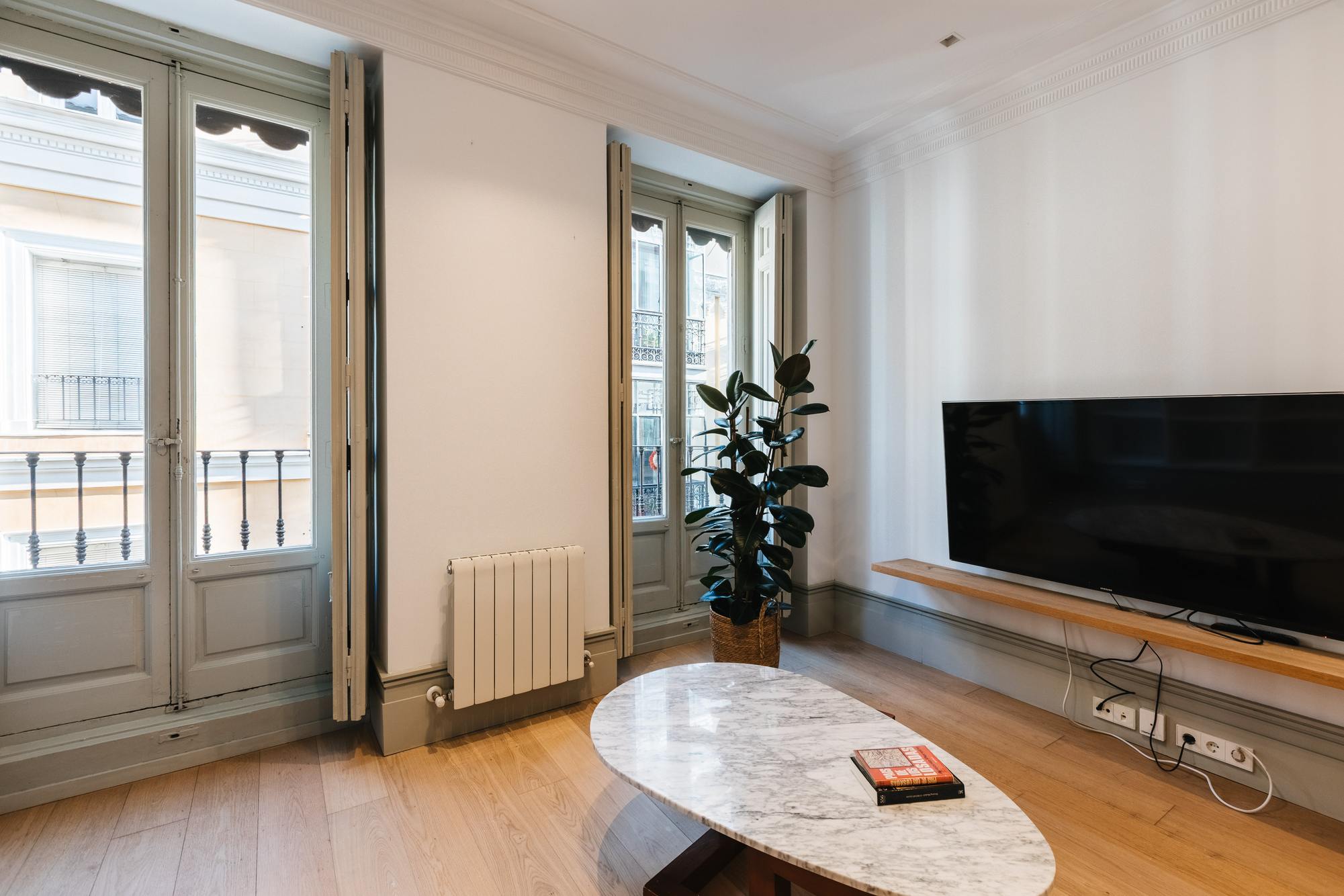 living - Piso de 100m² en alquiler en Chueca - Justicia, Madrid - gallery thumbnail - 2