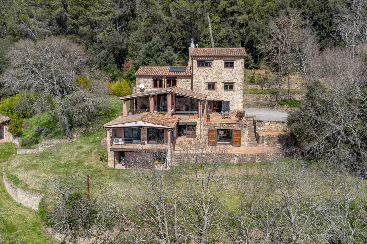 living - 752m² country house for sale in Pla de l'Estany, Girona - gallery - 7