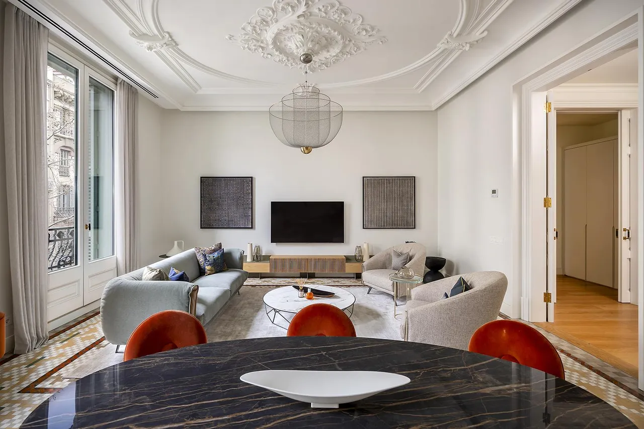 living - Piso de 170m² con 9m² terraza en venta en Eixample Derecho - gallery - 3