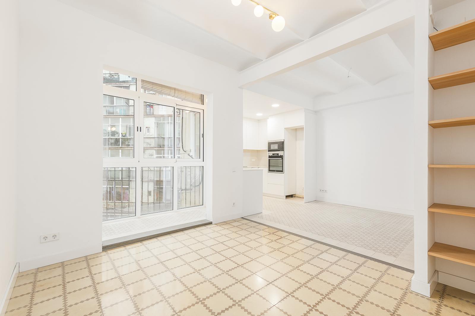 living - 78m² apartment with 12m² terrace for sale in Eixample Right - gallery thumbnail - 2