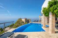 living - Casa / villa de 390m² en venta en Bahía de Rosas - gallery thumbnail - 1