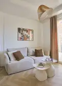 living - Piso de 91m² en alquiler en Malasaña, Madrid - gallery thumbnail - 5