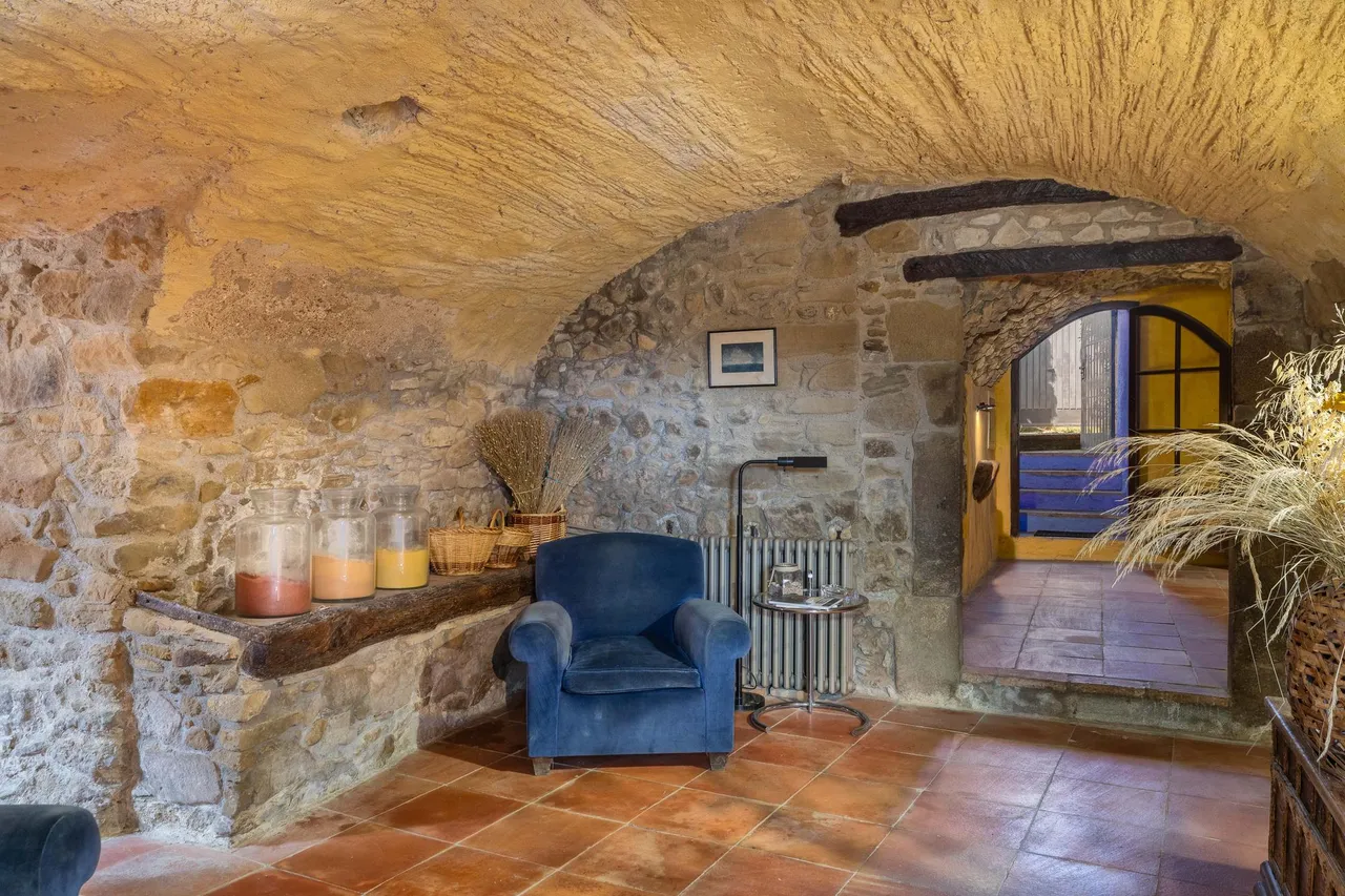 living - Casa / villa de 530m² con 58m² de jardín en venta en Baix Empordà - gallery - 4