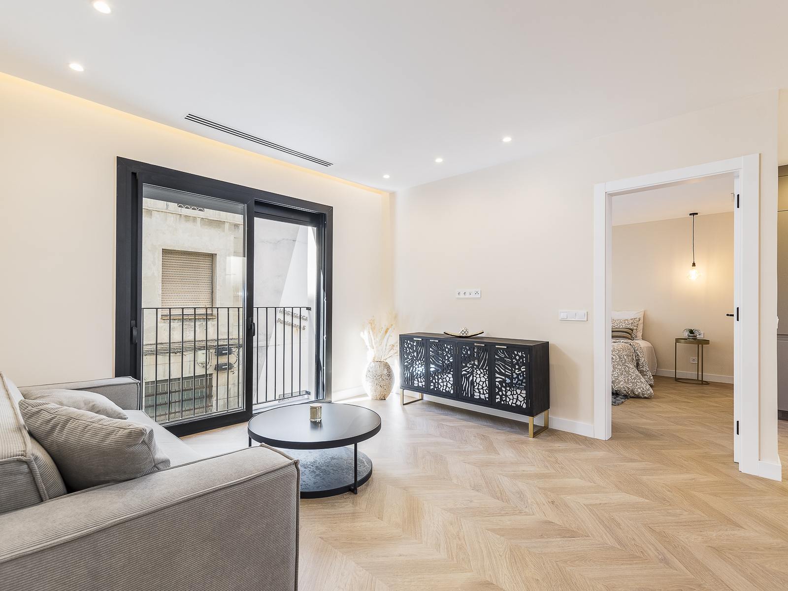 living - Piso de 80m² con 25m² terraza en venta en Sants-Badal - gallery thumbnail - 4