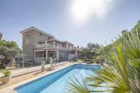 living - 430m² house / villa for sale in La Eliana, Valencia - gallery thumbnail - 2