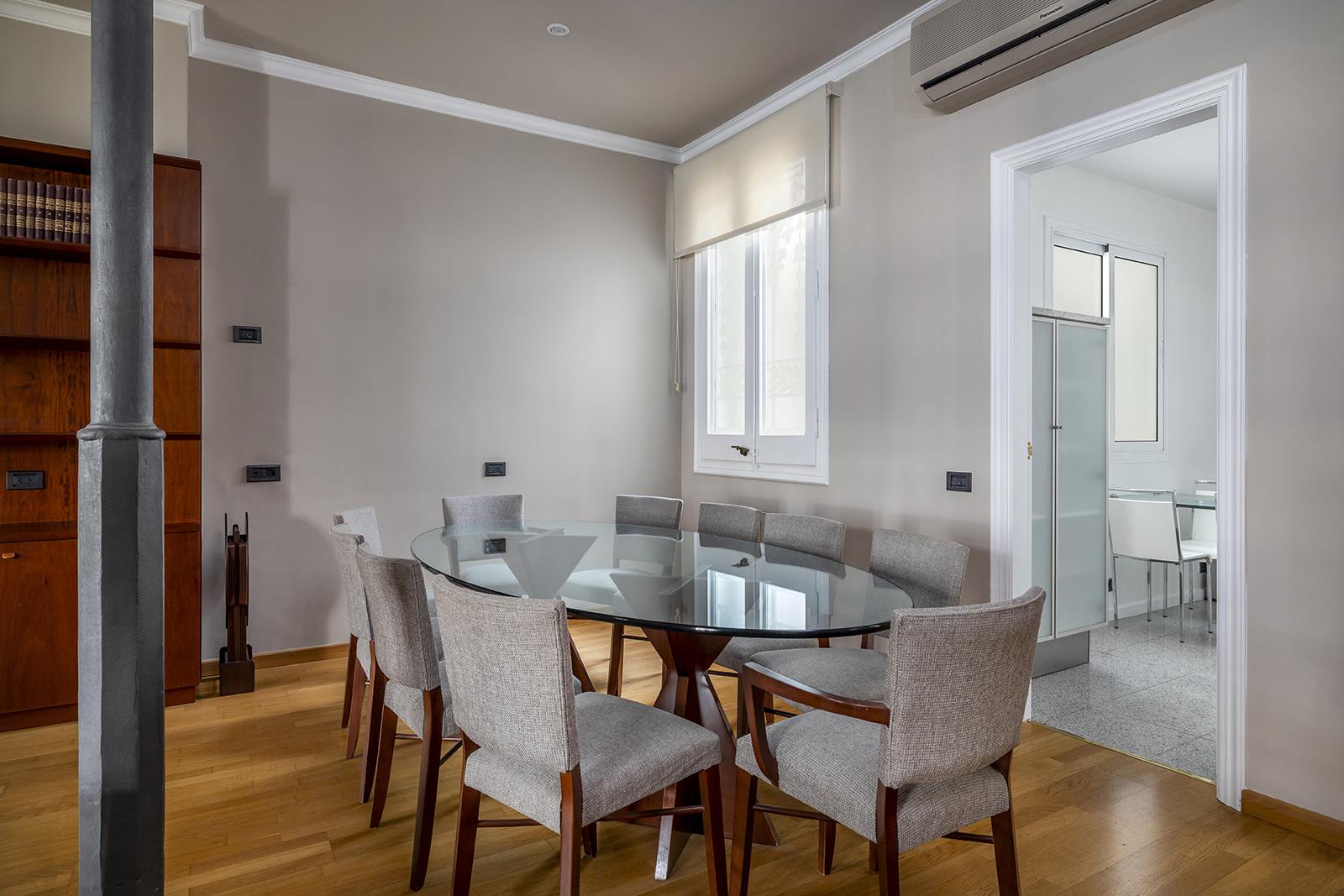 living - 200m² apartment for rent in Eixample Right, Barcelona - gallery thumbnail - 6