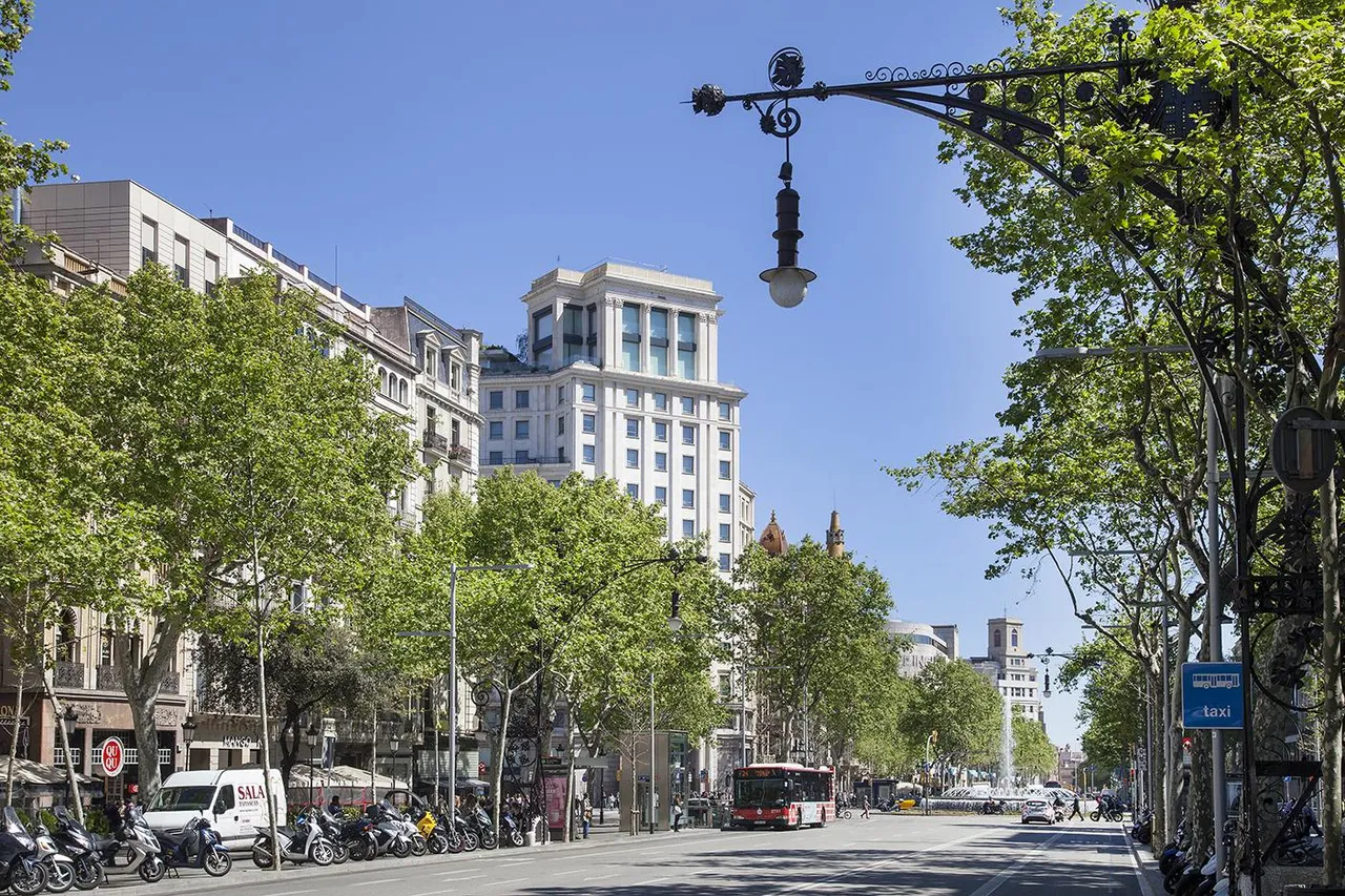 living - Piso de 175m² con 12m² terraza en venta en Eixample Derecho - gallery - 9