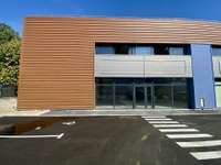 office - Services / Showroom À Louer - gallery thumbnail - 4